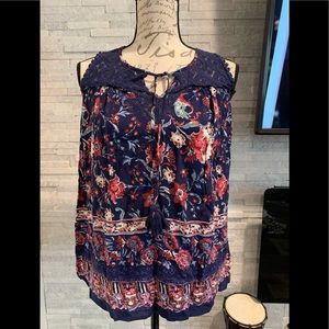 5 for $25 NWT Knox Rose shirt size XS